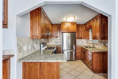 3216 Meadowbrook Drive, Fort Worth, TX 76103 - Photo 10