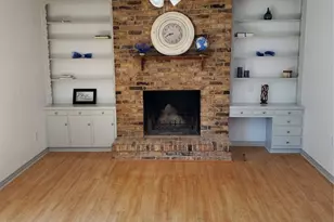 7424 Walling Ln, Dallas, TX 75231 - Photo 2