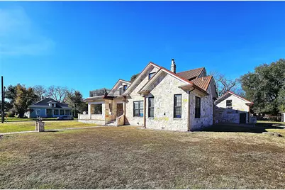 511 E Farrar Street, Groesbeck, TX 76642 - Photo 4
