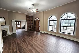 511 E Farrar St, Groesbeck, TX 76642 - Photo 10