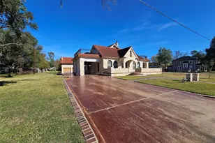 511 E Farrar St, Groesbeck, TX 76642 - Photo 2