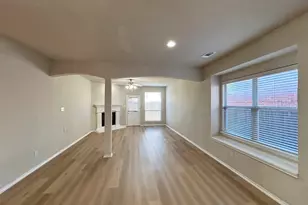 5017 Bedfordshire Dr, Fort Worth, TX 76135 - Photo 8