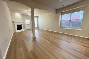 5017 Bedfordshire Dr, Fort Worth, TX 76135 - Photo 10