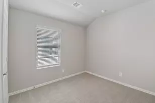 711 London Town Ln, Princeton, TX 75071 - Photo 18