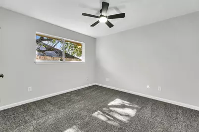 6415 Lake Bluff Drive, Dallas, TX 75249 - Photo 20