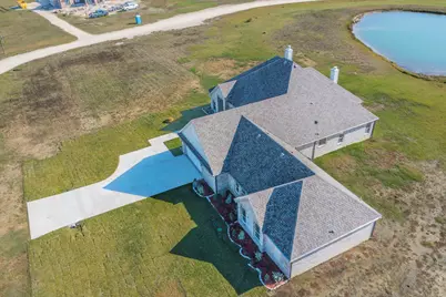 1060 Grison Circle, Corsicana, TX 75109 - Photo 4