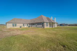 1060 Grison Cir, Corsicana, TX 75109 - Photo 34