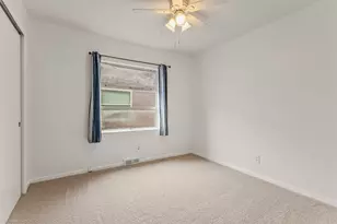 9745 Ash Creek Dr, Dallas, TX 75228 - Photo 12