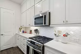 1885 Wittington Pl, Farmers Branch, TX 75234 - Photo 6