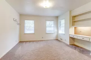 10338 Sherbrook Ln, Dallas, TX 75229 - Photo 6