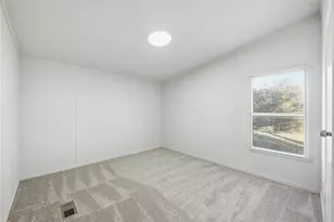 296 Oakley Cir, Weatherford, TX 76085 - Photo 18