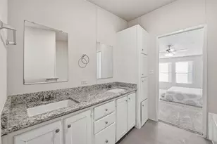 296 Oakley Cir, Weatherford, TX 76085 - Photo 14