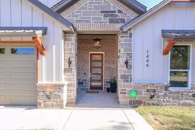 1444 Long Avenue, River Oaks, TX 76114 - Photo 2