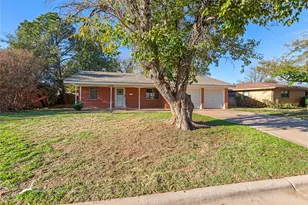2458 Campus Ct, Abilene, TX 79601 - Photo 2