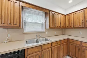 823 Marigold Dr, Cedar Hill, TX 75104 - Photo 8