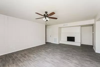 617 Faye Street, DeSoto, TX 75115 - Photo 2