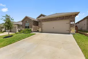 140 Orch Pnes Pl, Boyd, TX 76023 - Photo 4