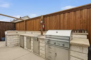 3023 Bosswood Ct, Grand Prairie, TX 75052 - Photo 32