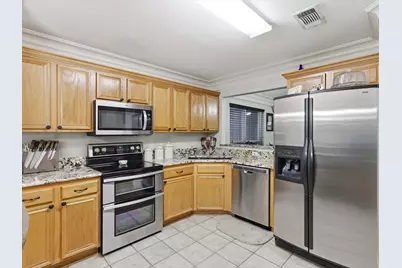 3023 Bosswood Court, Grand Prairie, TX 75052 - Photo 8