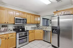 3023 Bosswood Ct, Grand Prairie, TX 75052 - Photo 8