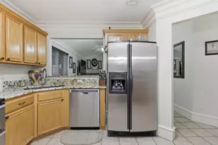 3023 Bosswood Ct, Grand Prairie, TX 75052 - Photo 10