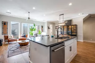 1262 N Prairie Ave, Dallas, TX 75204 - Photo 8