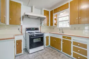 3532 Rita Ln, Haltom City, TX 76117 - Photo 8