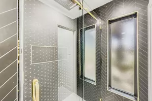 900 Pioneer Cir E, Argyle, TX 76226 - Photo 20