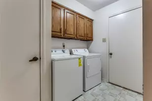 12915 Chandler Dr, Dallas, TX 75243 - Photo 20