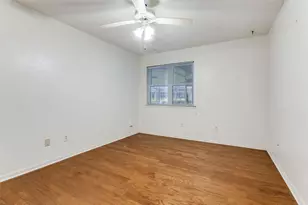 12915 Chandler Dr, Dallas, TX 75243 - Photo 18