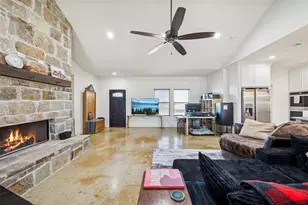 1084 Justin Dr, Springtown, TX 76082 - Photo 6