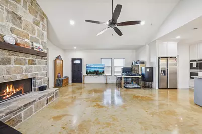 1084 Justin Drive, Springtown, TX 76082 - Photo 6