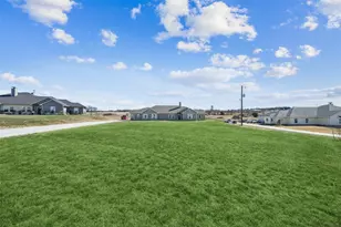 1084 Justin Dr, Springtown, TX 76082 - Photo 26