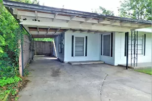 2412 N Carroll Blvd, Denton, TX 76201 - Photo 4