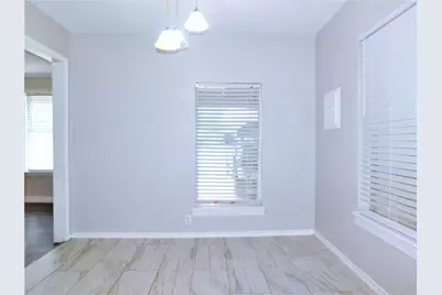 2412 N Carroll Boulevard, Denton, TX 76201 - Photo 8