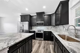 1809 Bluebonnet Ave, Denison, TX 75020 - Photo 10