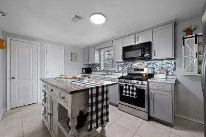 412 W Godley Avenue, Godley, TX 76044 - Photo 14