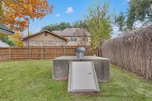 702 Giltin Ct, Arlington, TX 76006 - Photo 32