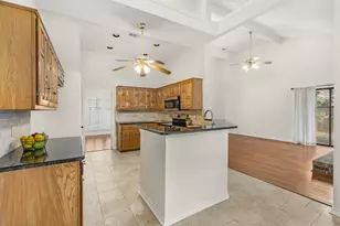 702 Giltin Ct, Arlington, TX 76006 - Photo 16