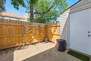 10500 Lake June Rd, Dallas, TX 75217 - Photo 28