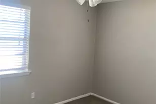 4927 Eastgate Cir, Dallas, TX 75216 - Photo 12