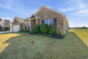 11701 Blackfoot Ct, Godley, TX 76044 - Photo 6