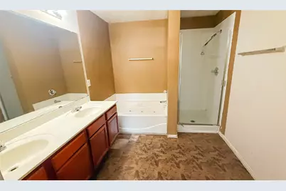 7105 Lake Roberts Way, Arlington, TX 76002 - Photo 14