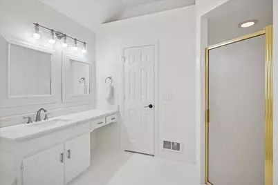 8312 Thorncrest Court, North Richland Hills, TX 76182 - Photo 16