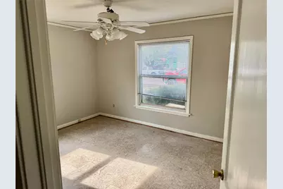 3821 Townsend Drive, Fort Worth, TX 76110 - Photo 8