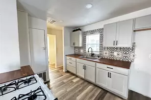 2019 Summer Ave, Waco, TX 76708 - Photo 6