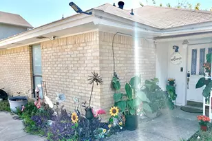 5916 Tinsley Dr, Arlington, TX 76017 - Photo 2