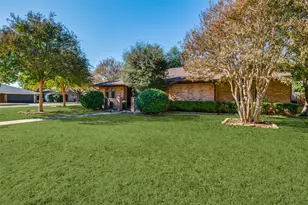 1910 Jamestown Ct, Arlington, TX 76013 - Photo 4