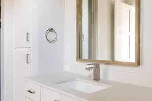 7410 Kenwell St, Dallas, TX 75209 - Photo 32