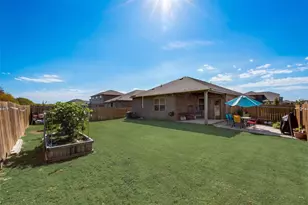 2213 Georgetown St, Princeton, TX 75407 - Photo 4